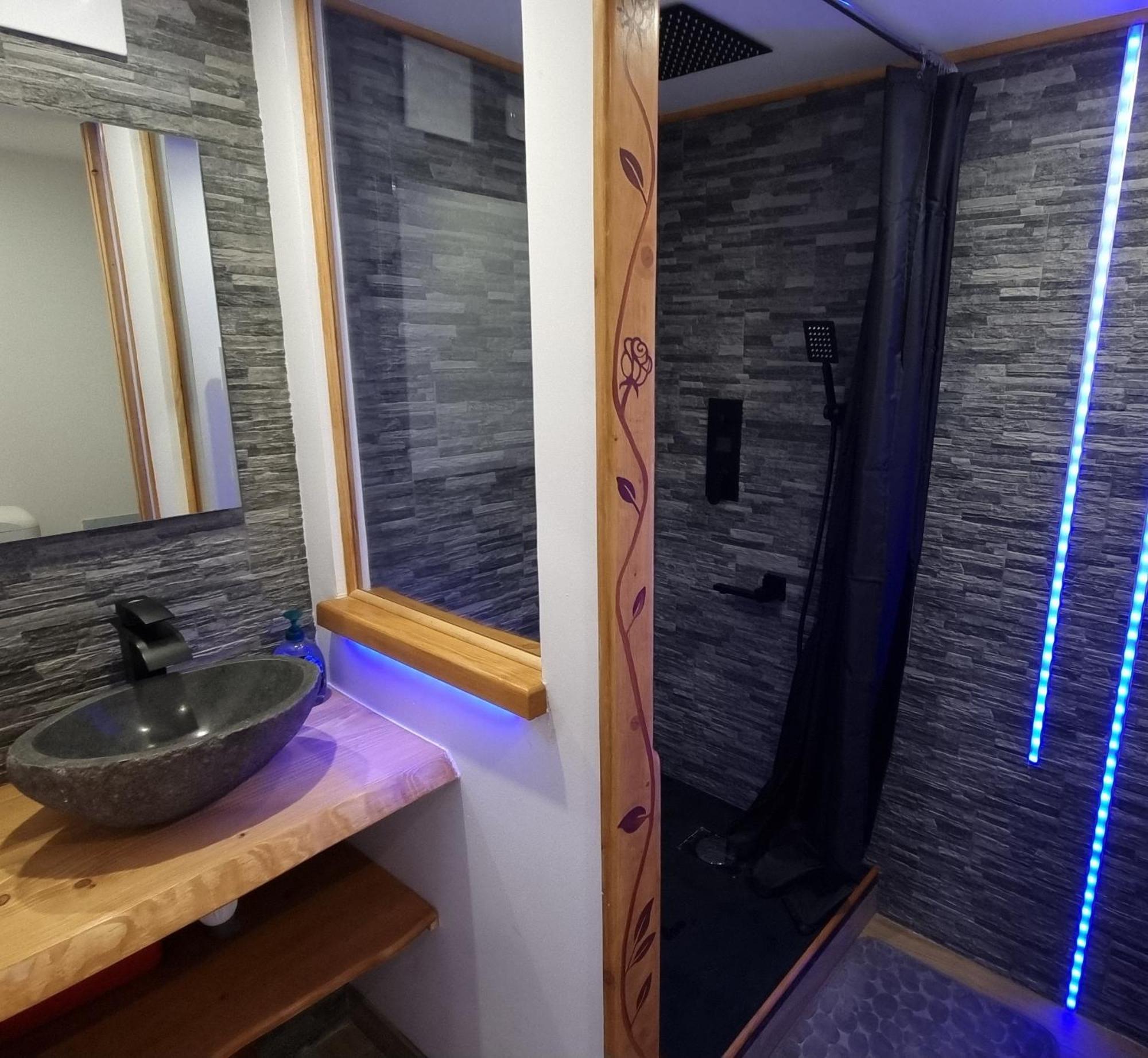 Appartement Romantique Climatise Belorizon - 30 Min De La Mer Pignans Bagian luar foto