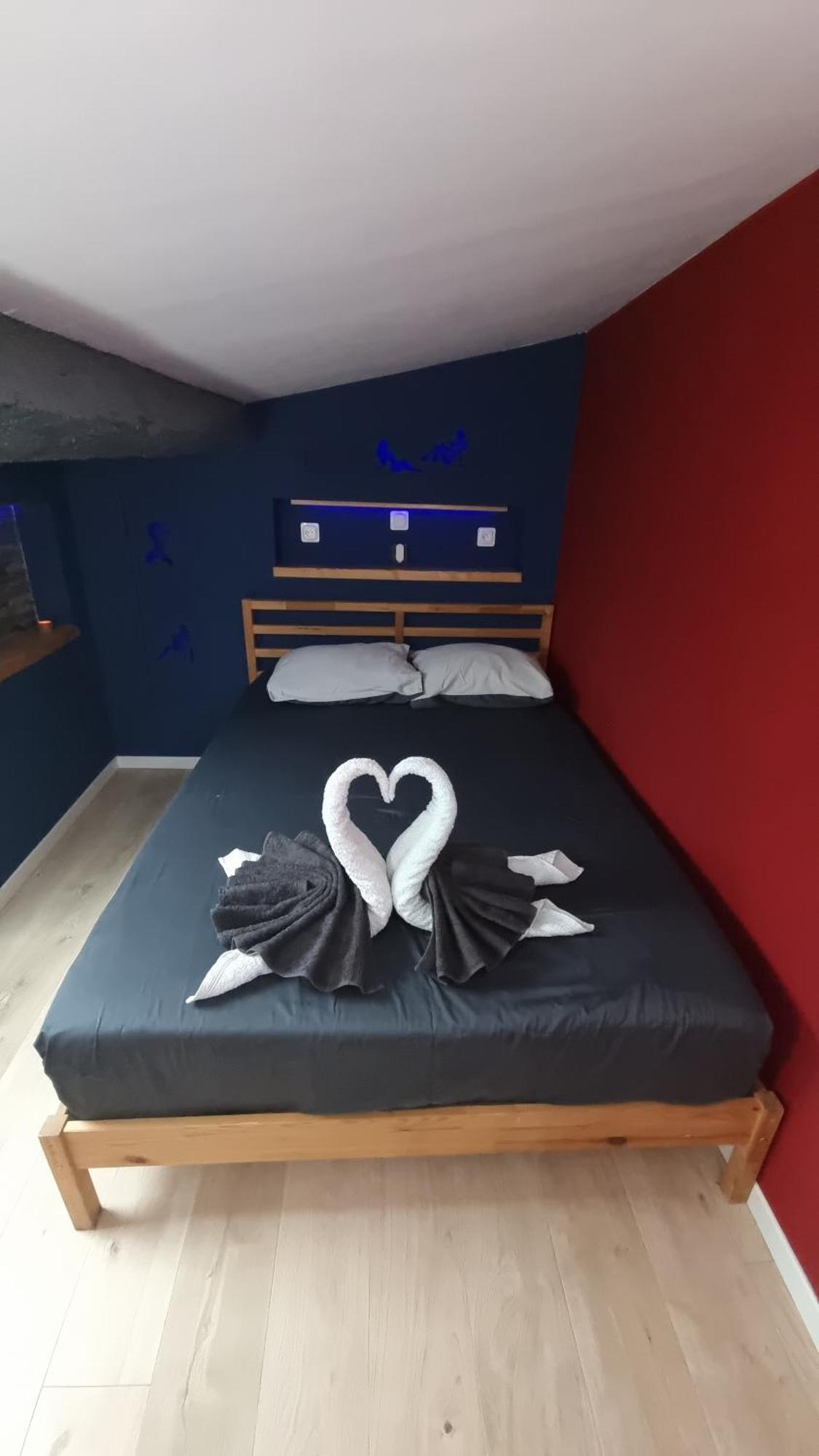 Appartement Romantique Climatise Belorizon - 30 Min De La Mer Pignans Bagian luar foto